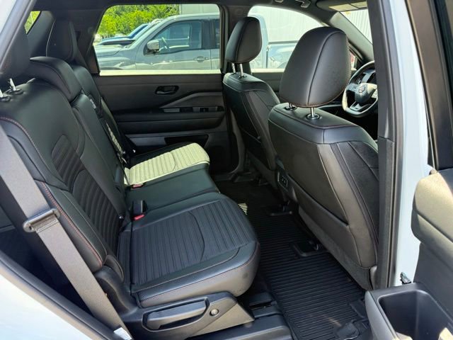 Certified 2026 Nissan Pathfinder Rock Creek AWD/4WD image 21