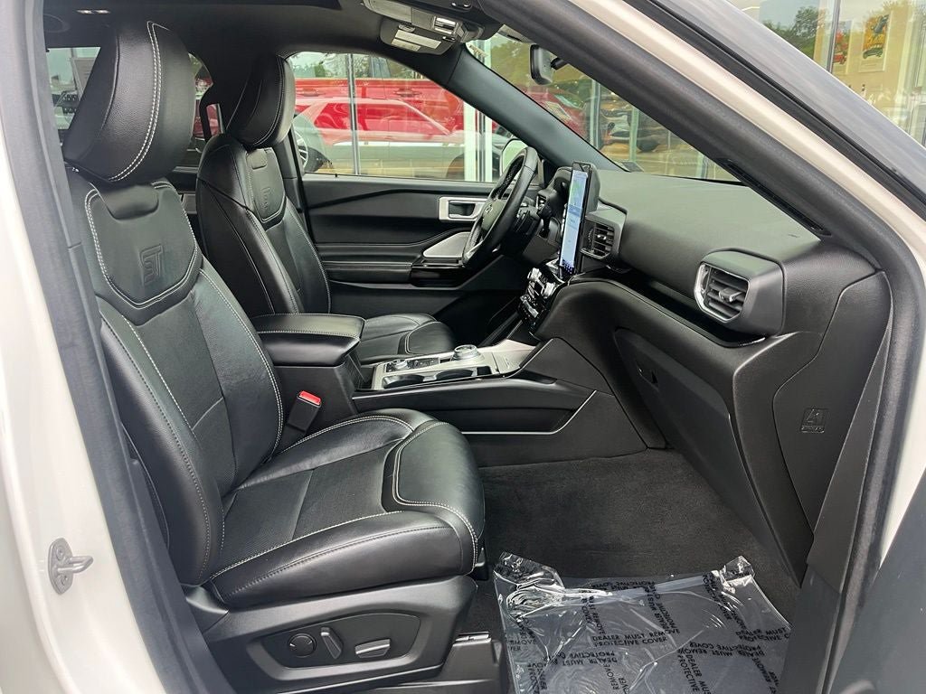 Used 2022 Ford Explorer ST w/ Equipment Group 401A AWD/4WD image 21