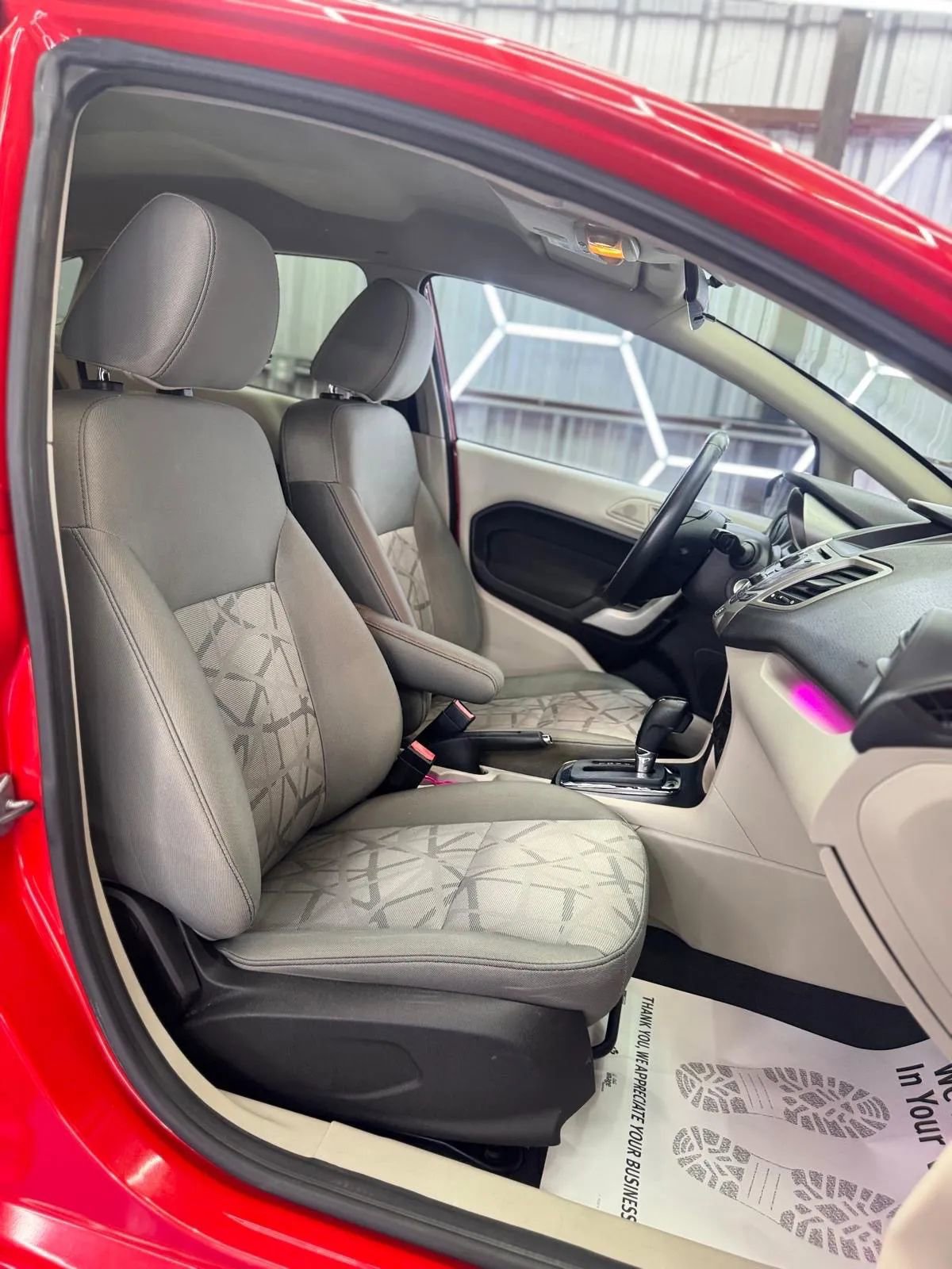 Used 2013 Ford Fiesta SE image 33