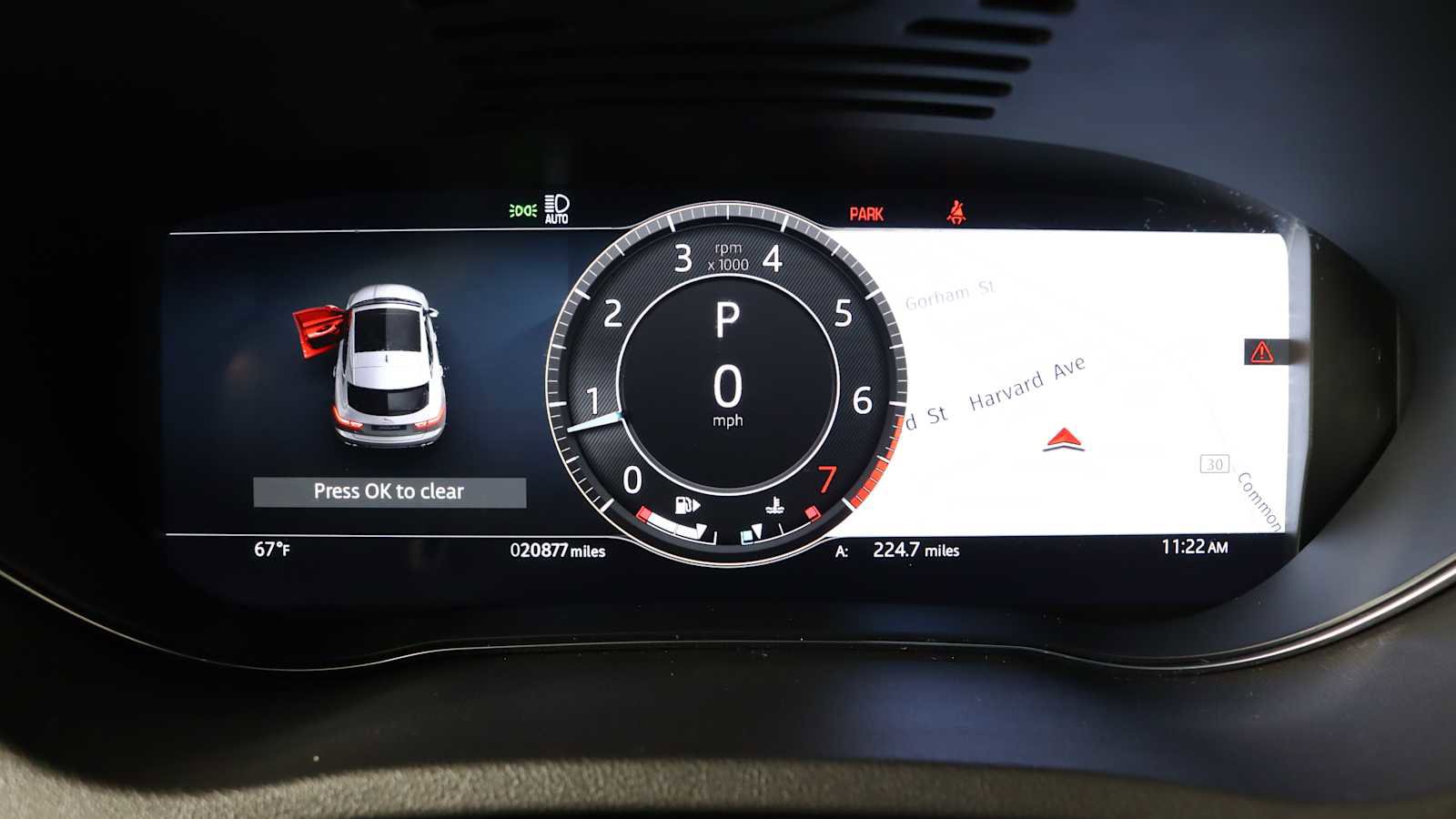 Used 2024 Jaguar E-PACE R-Dynamic SE image 14