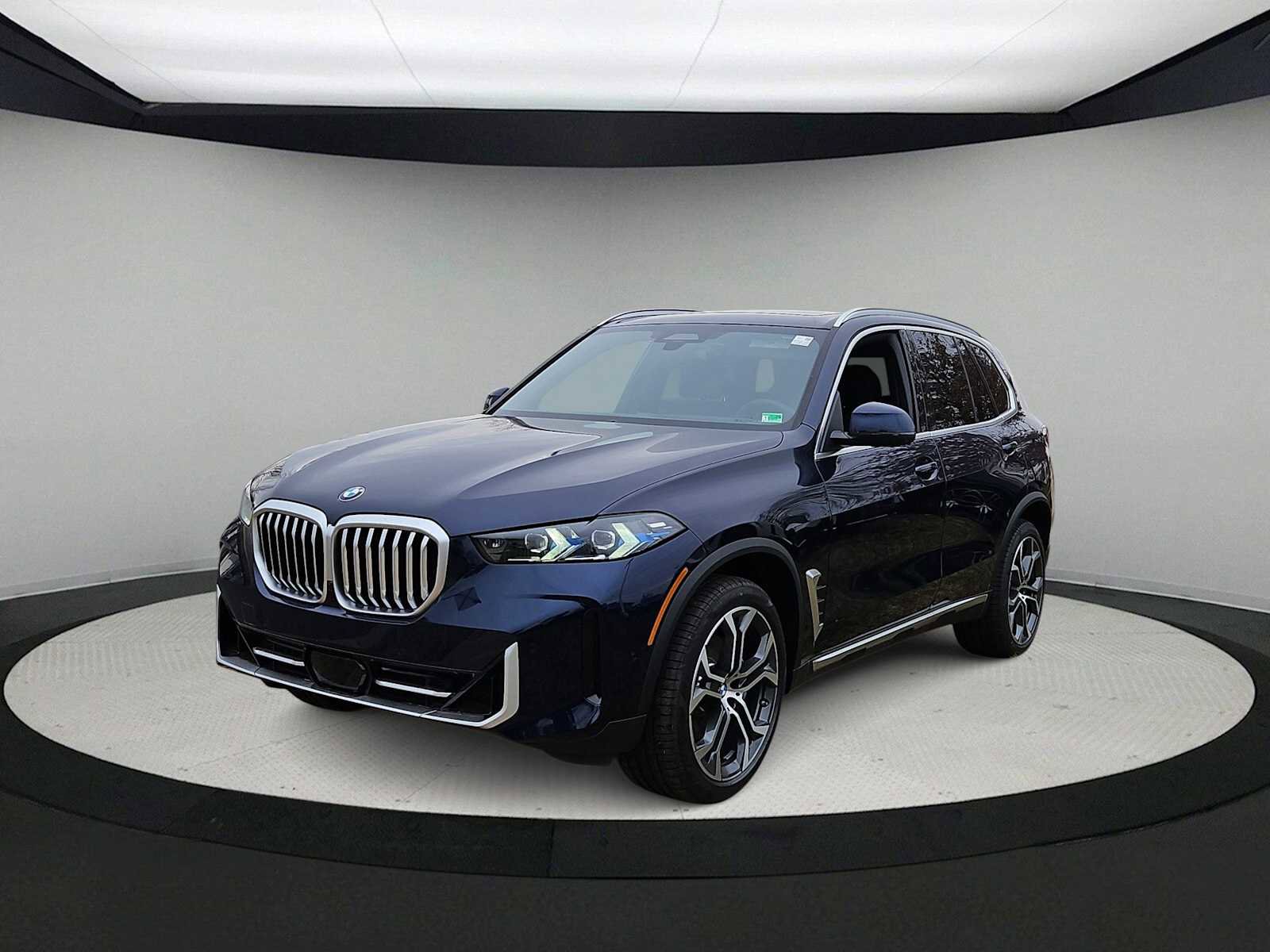 New 2026 BMW X5 xDrive40i w/ Executive Package image 4