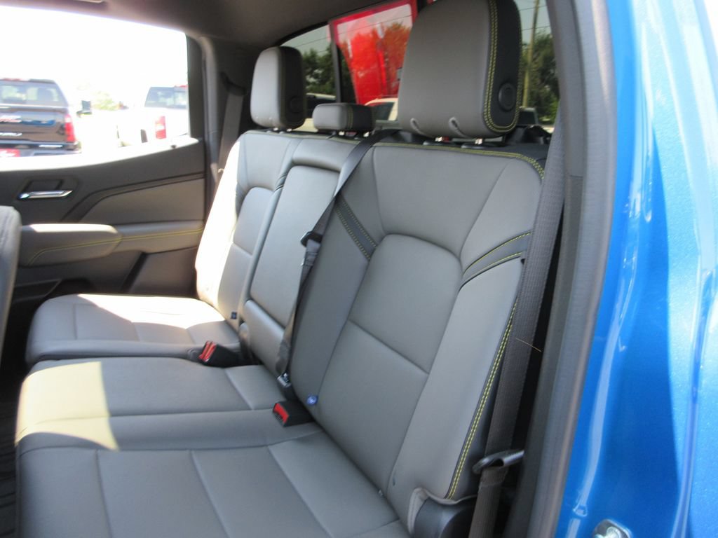 Certified 2023 Chevrolet Colorado ZR2 w/ ZR2 Convenience Package III AWD/4WD image 25