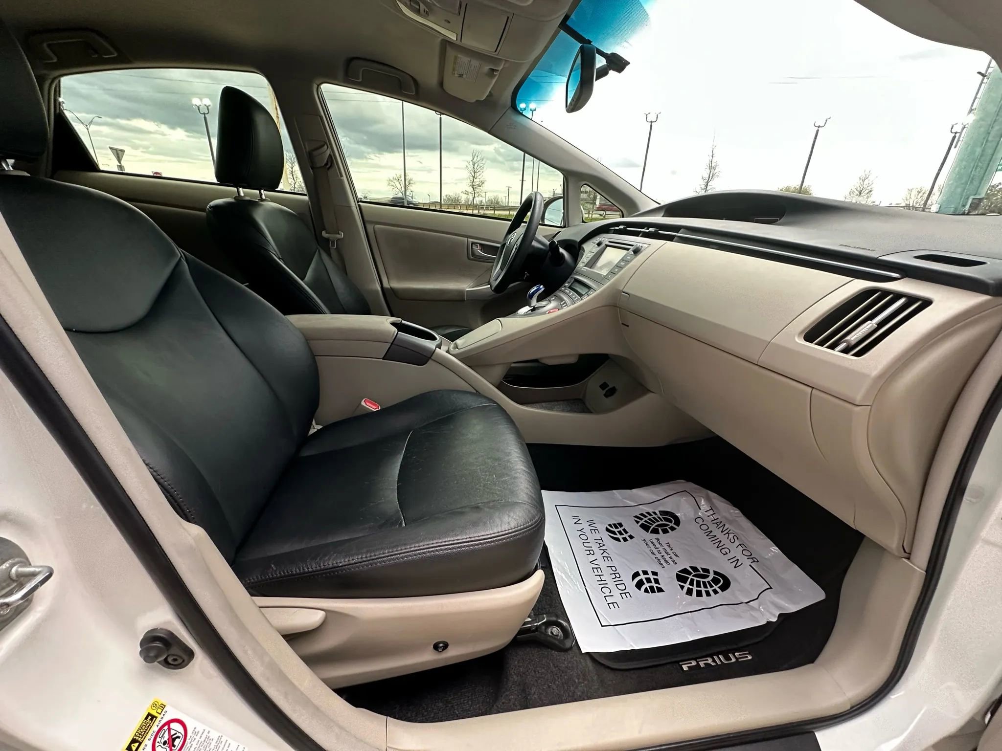 Used 2014 Toyota Prius Three image 18