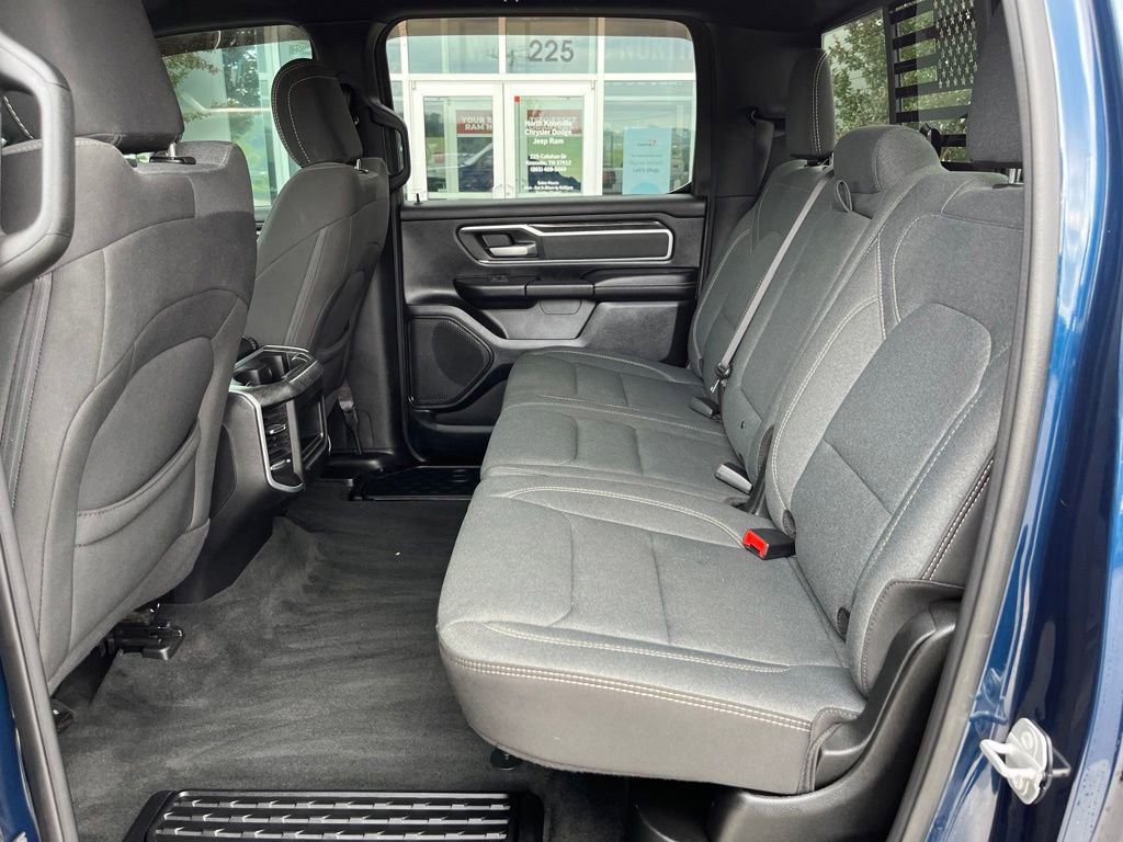 Used 2021 RAM 1500 Big Horn AWD/4WD image 12