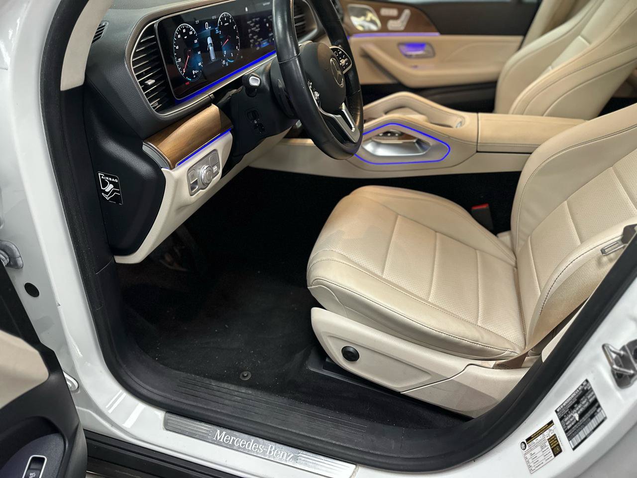 Used 2022 Mercedes-Benz GLE 350 4MATIC w/ Premium Package image 14