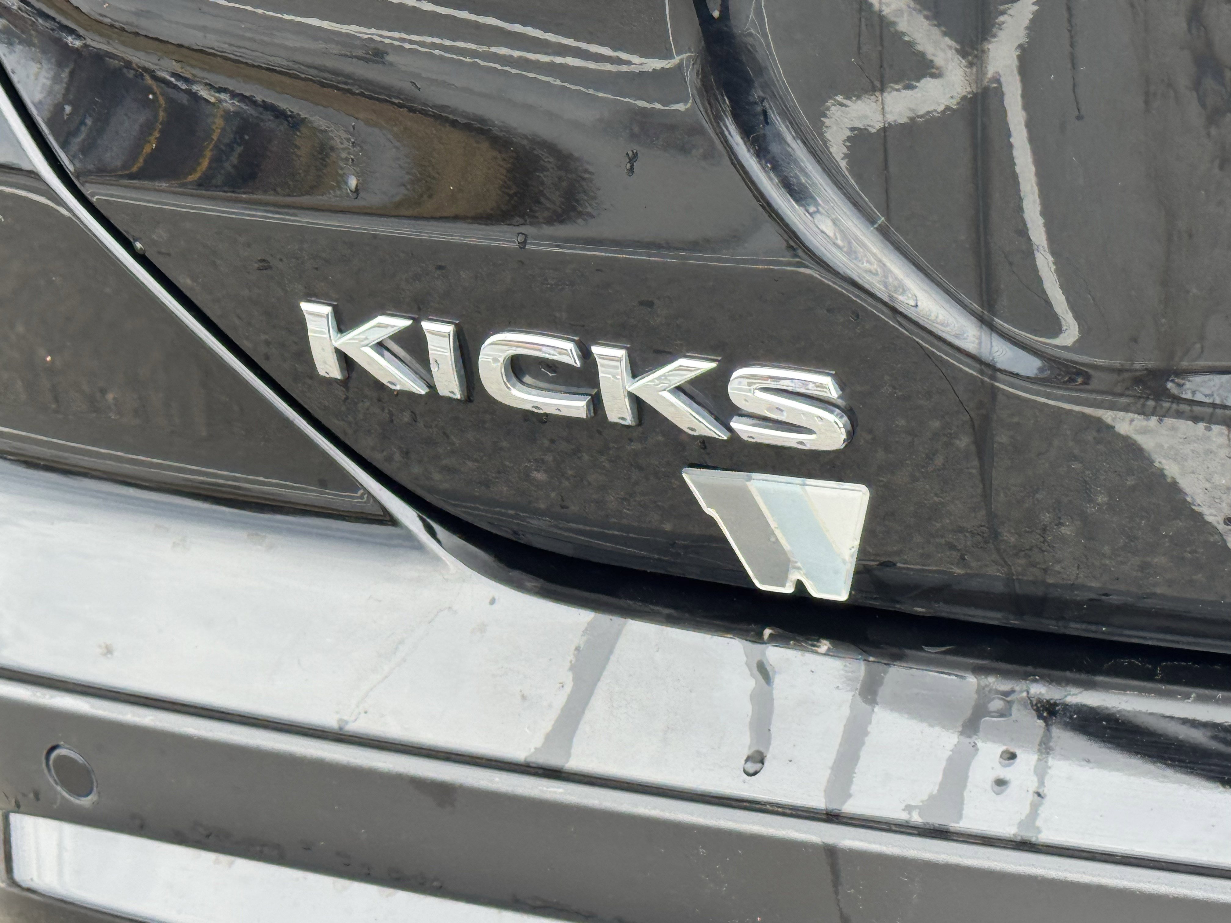 Certified 2025 Nissan Kicks Play S image 40