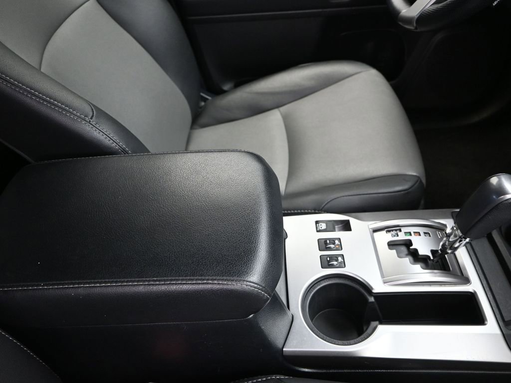 Used 2024 Toyota 4Runner SR5 Premium image 28