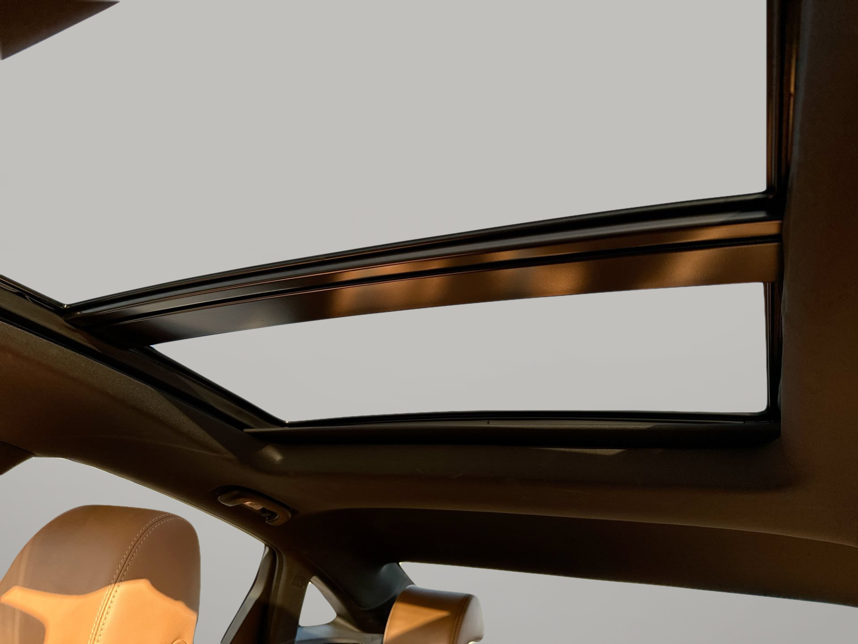 Used 2019 Buick LaCrosse Essence w/ Sun and Shade Package FWD image 16