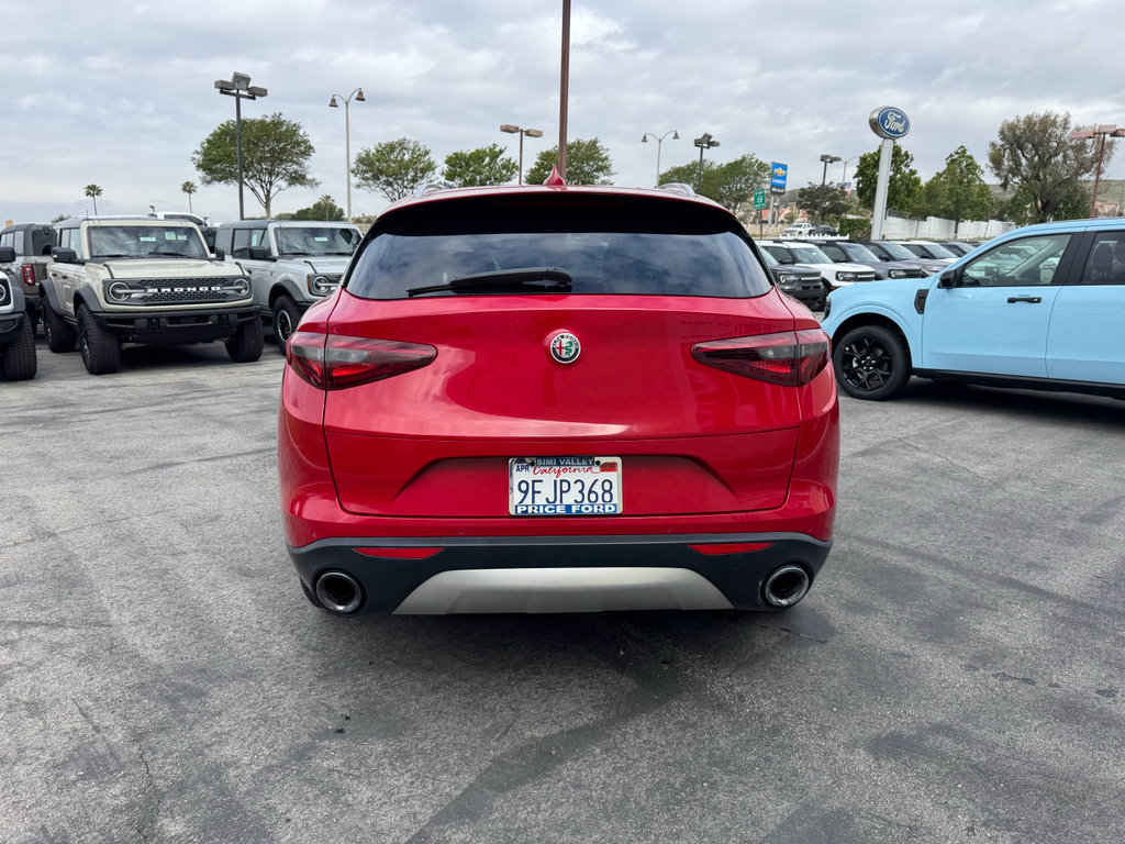 Used 2019 Alfa Romeo Stelvio RWD image 6