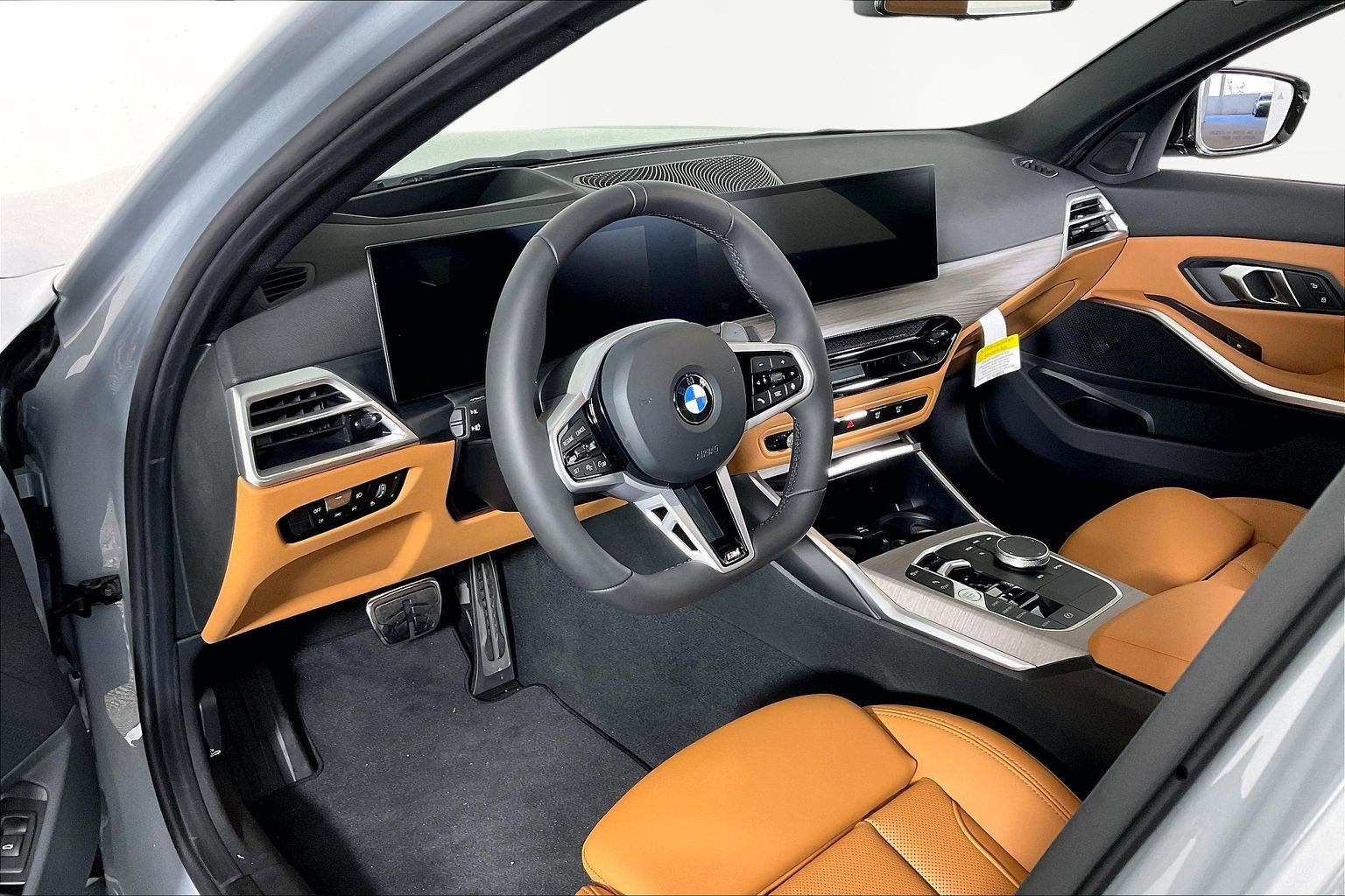 New 2026 BMW 330i xDrive Sedan w/ M Sport Package AWD/4WD image 10