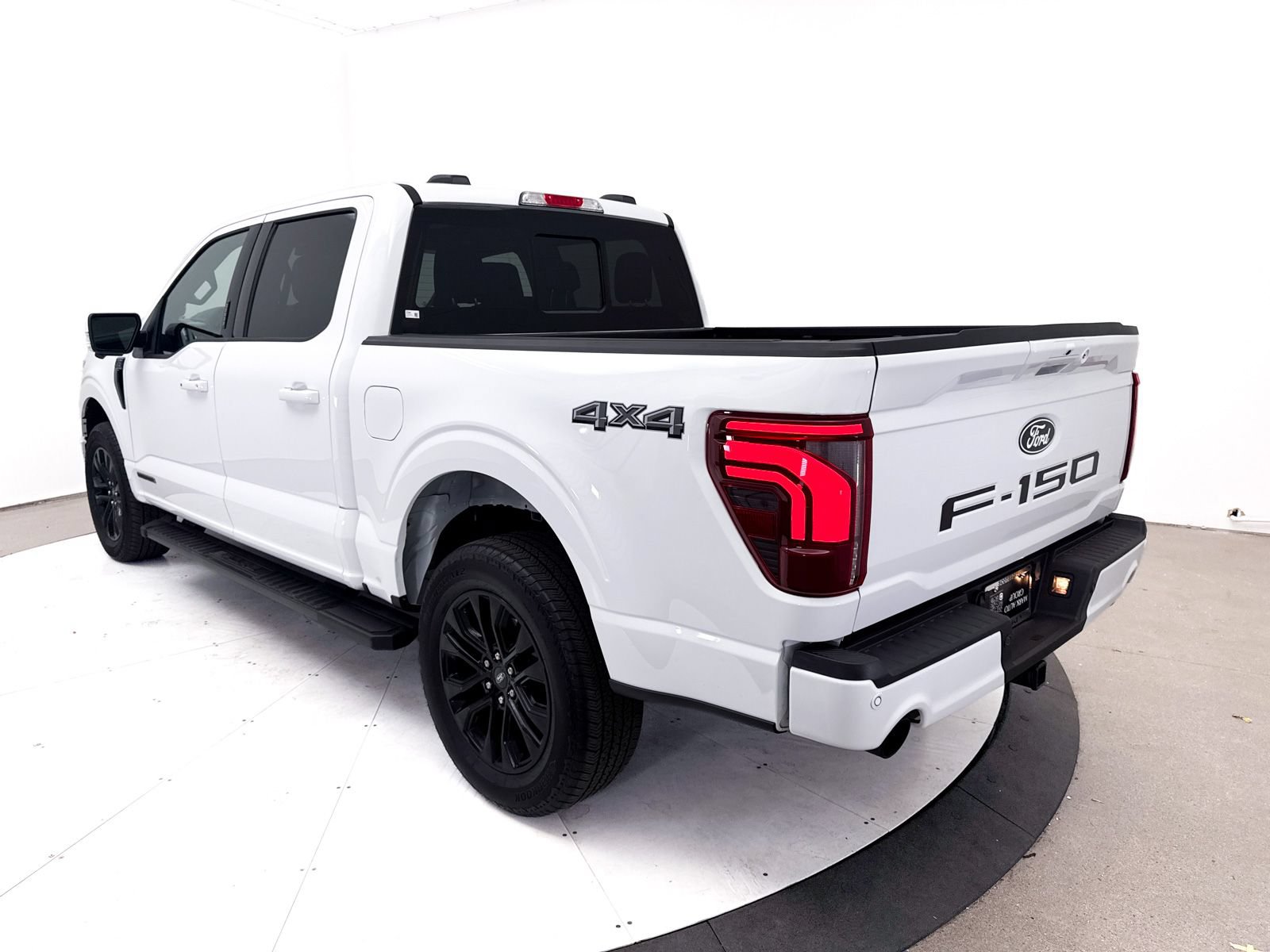 Used 2024 Ford F150 Lariat w/ Equipment Group 502A High AWD/4WD image 17