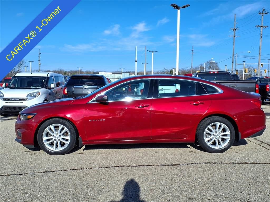 Used 2018 Chevrolet Malibu Hybrid w/ Leather Package image 9