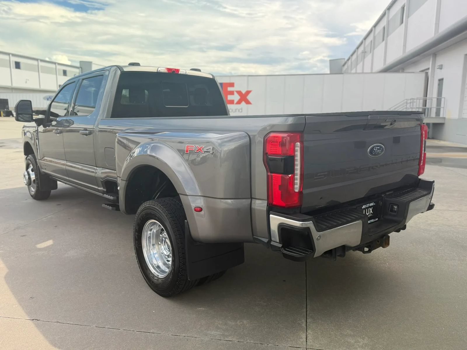 Used 2023 Ford F350 Lariat w/ Lariat Ultimate Package AWD/4WD image 12