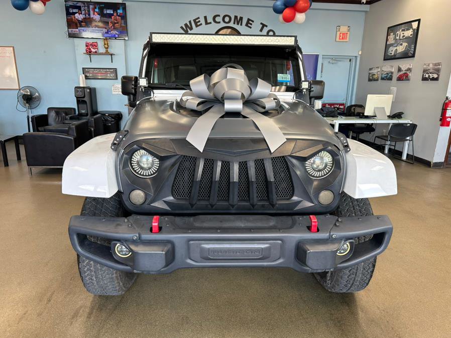 Used 2015 Jeep Wrangler Unlimited Rubicon AWD/4WD image 5