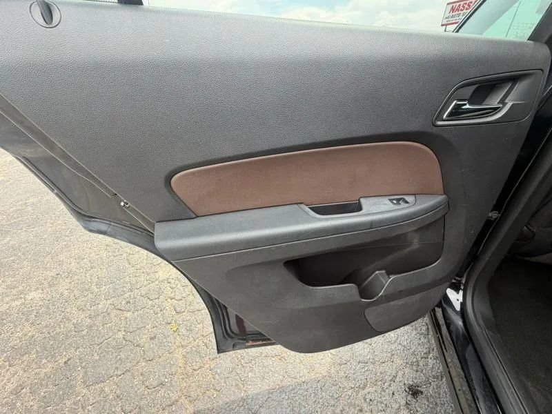Used 2015 Chevrolet Equinox LT w/ Driver Convenience Package FWD image 22