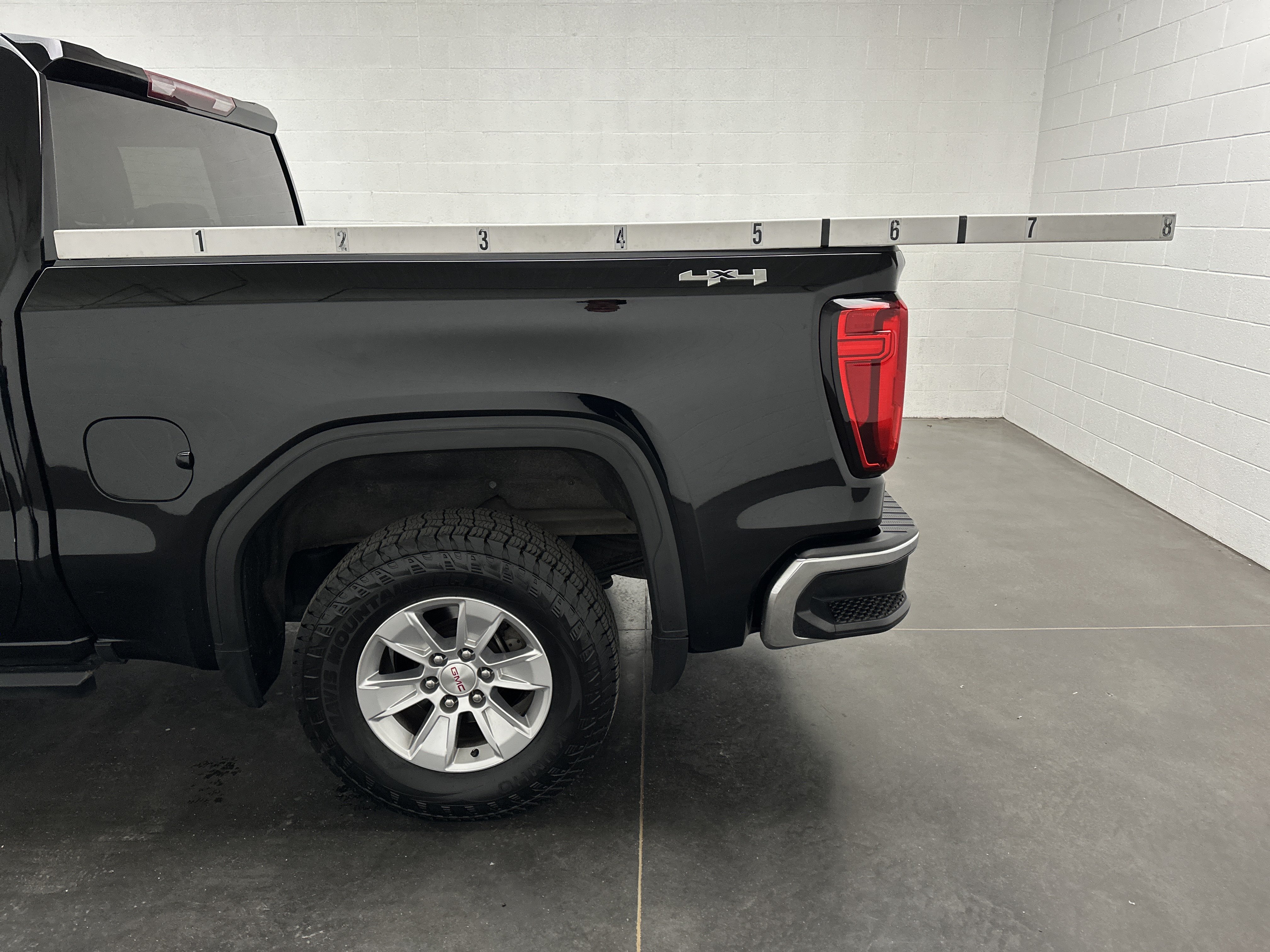Used 2019 GMC Sierra 1500 SLE w/ SLE Convenience Package AWD/4WD image 7