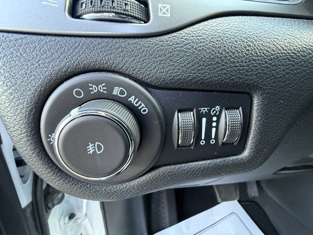 Certified 2022 Jeep Cherokee Latitude Lux image 26