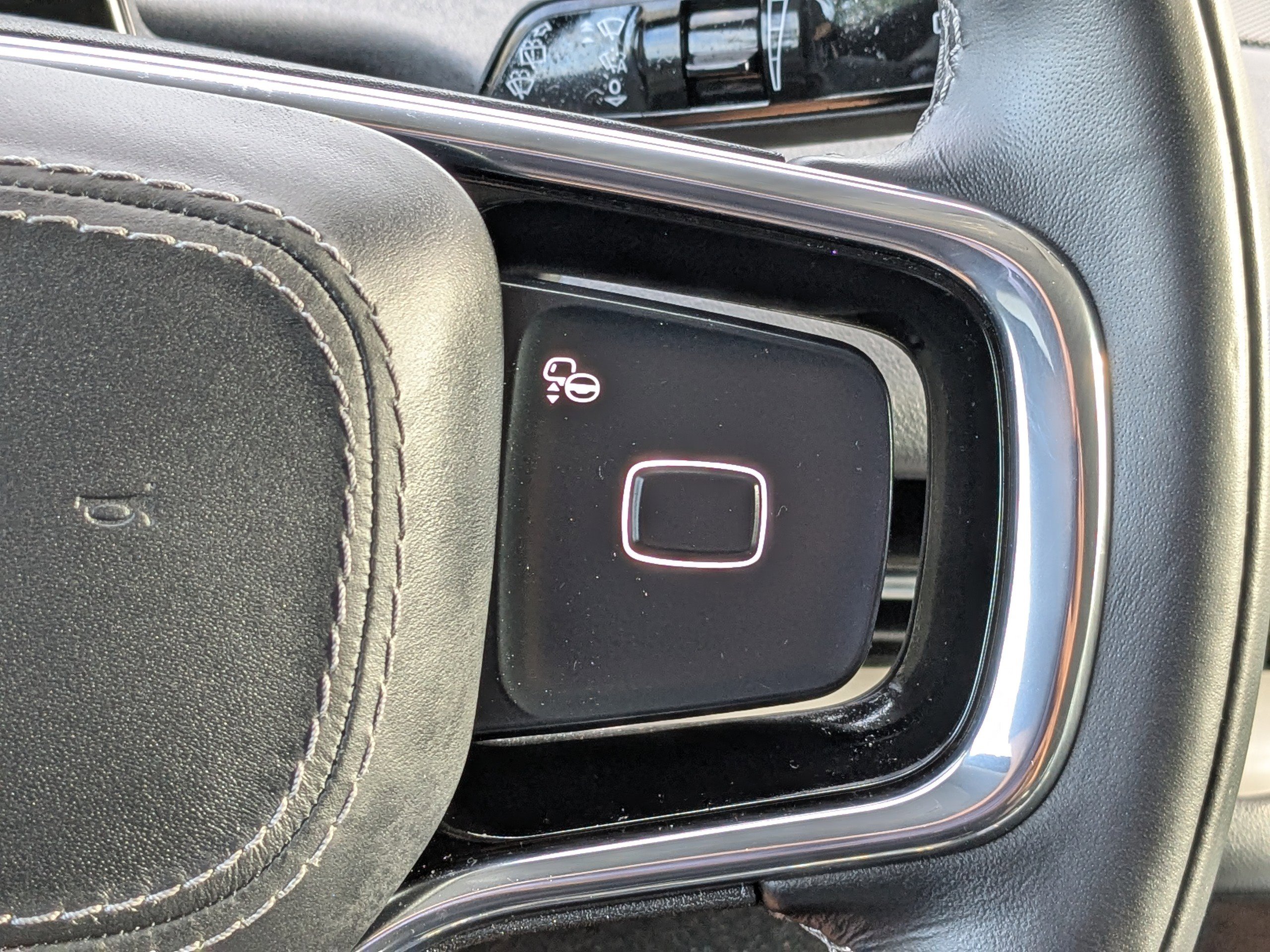 Used 2025 Lincoln Navigator Reserve image 33