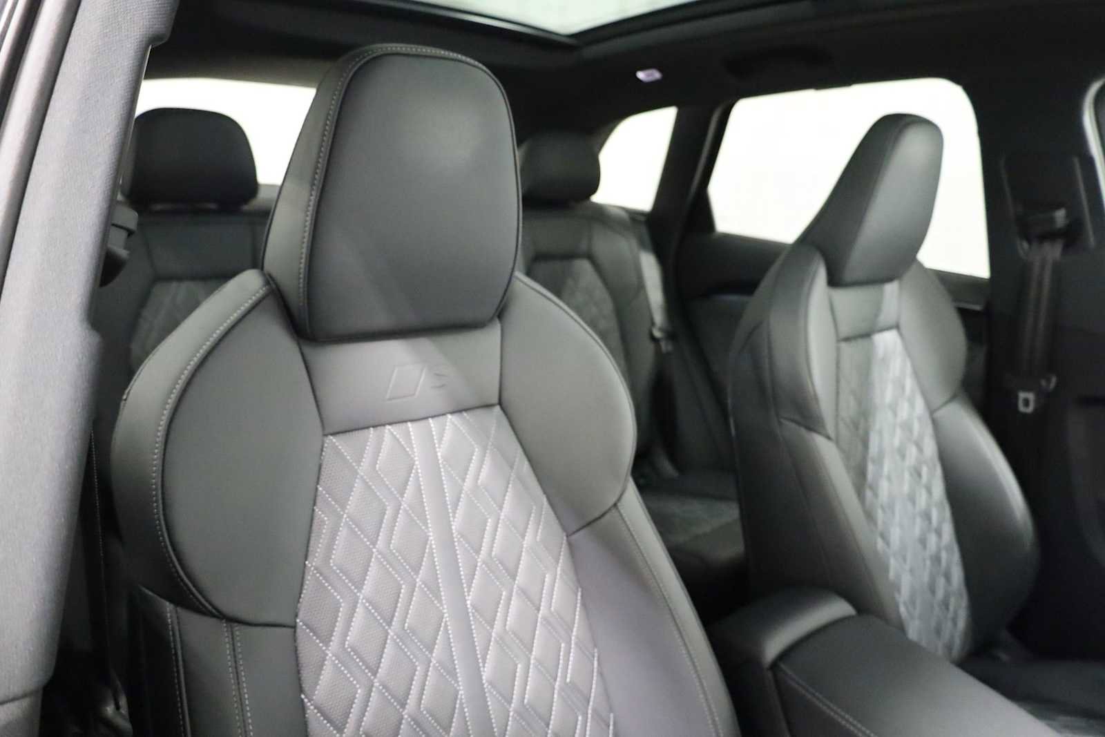 Certified 2025 Audi SQ5 Premium Plus w/ Premium Plus Package image 21