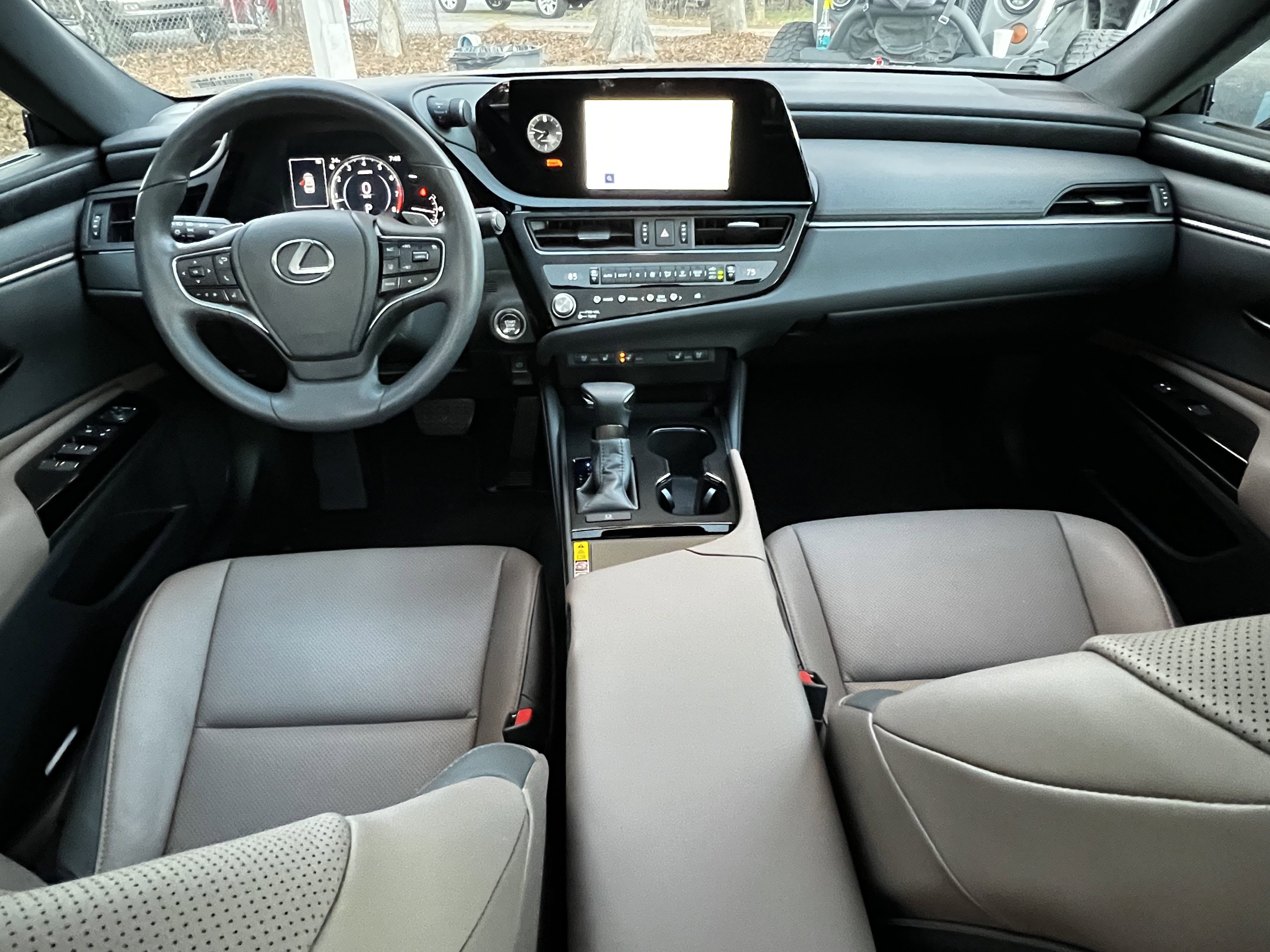 Used 2024 Lexus ES 350 w/ Premium Package image 34