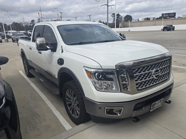 Used 2018 Nissan Titan Platinum Reserve w/ Platinum Utility Package image 3