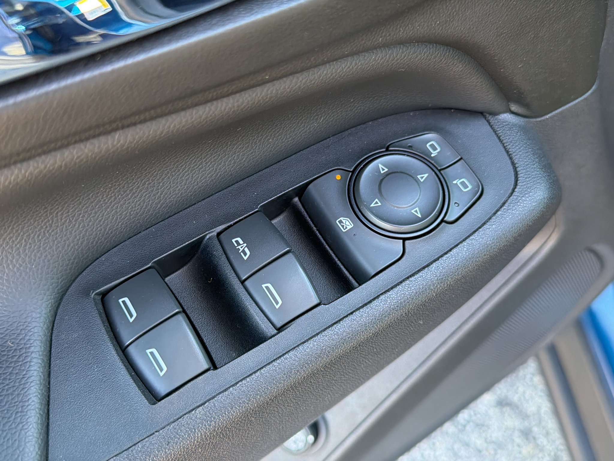 Used 2019 Chevrolet Equinox LT FWD image 12