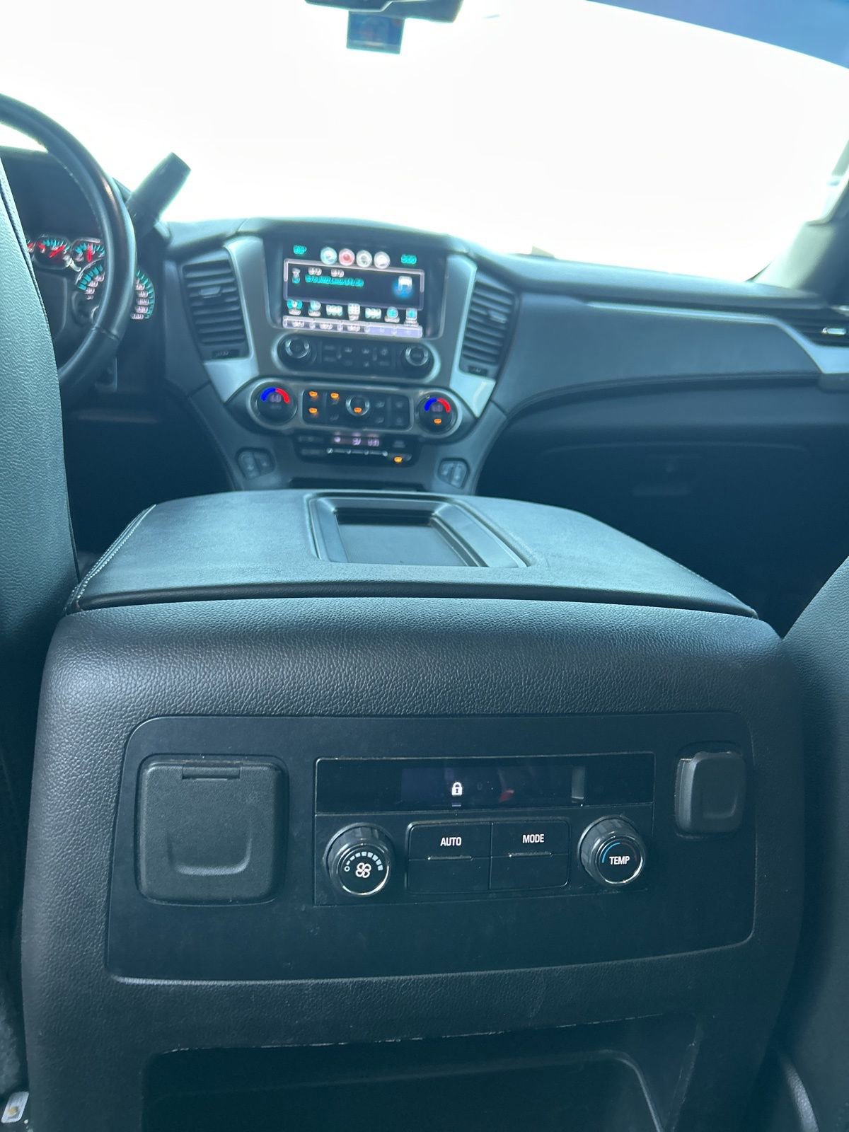 Used 2018 Chevrolet Tahoe LT image 11