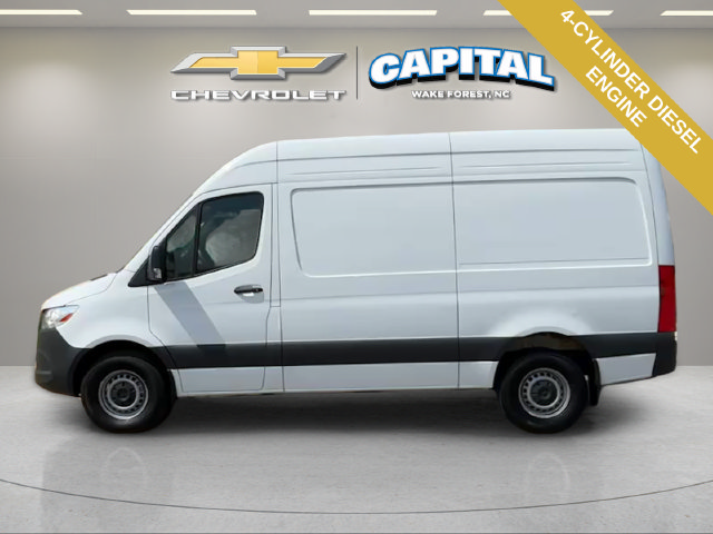Used 2025 Mercedes-Benz Sprinter 2500 image 3