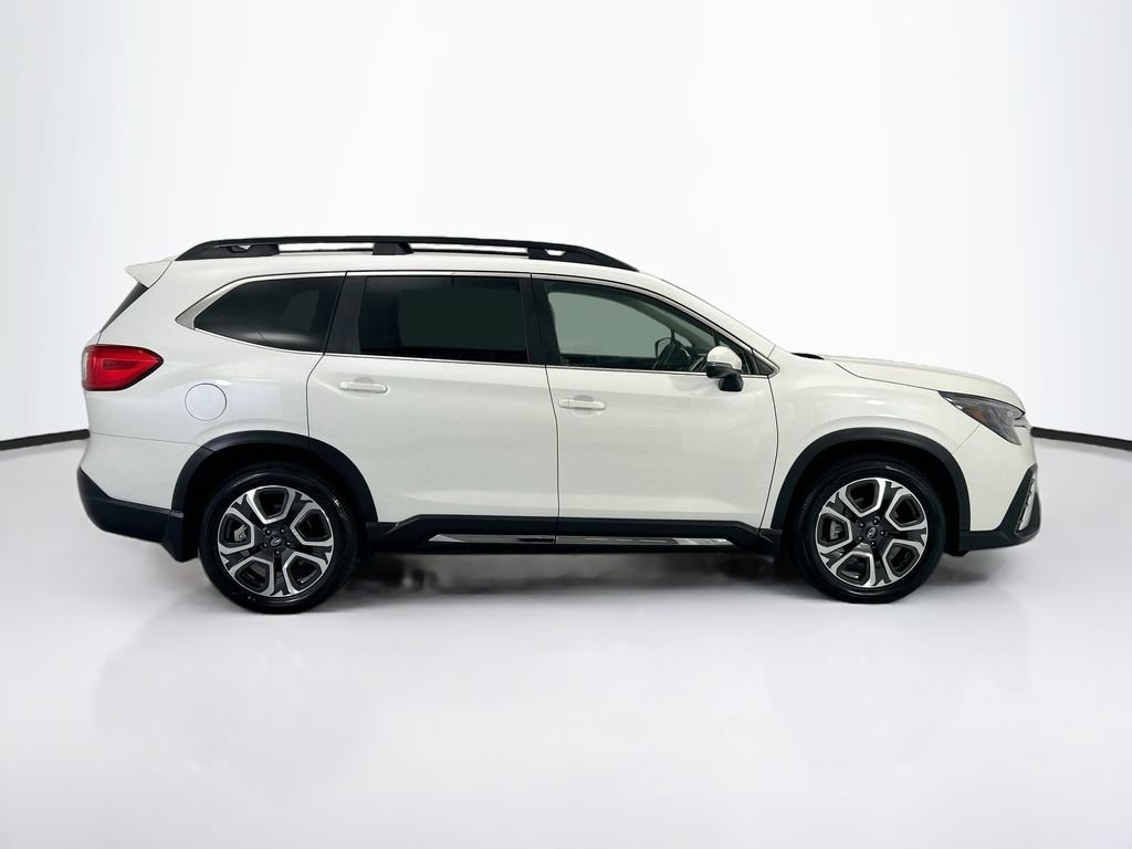 Used 2023 Subaru Ascent Limited AWD/4WD image 4