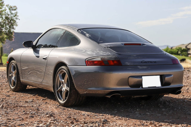 Used 2003 Porsche 911 Carrera RWD image 6