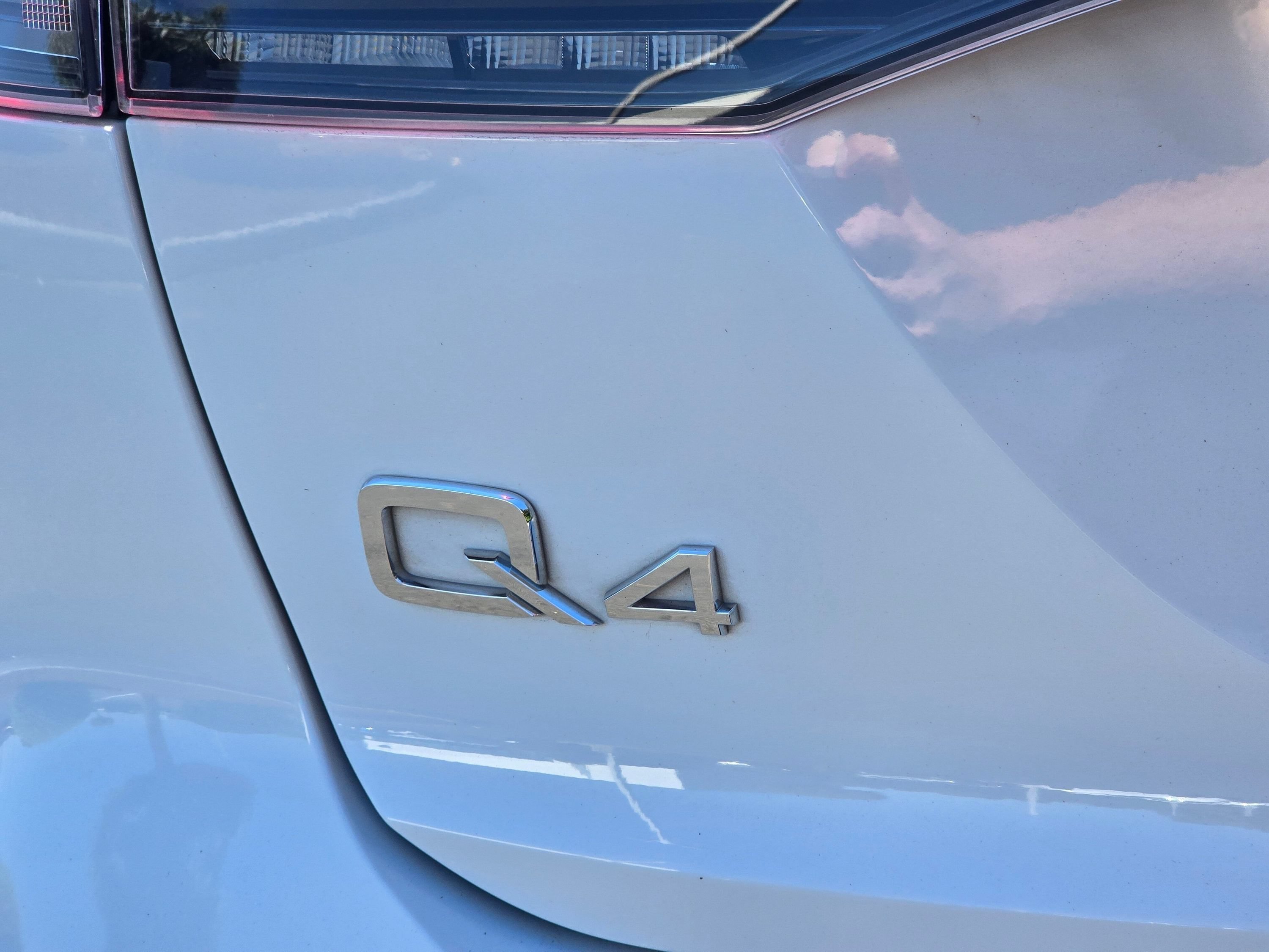 Used 2023 Audi Q4 e-tron Premium Plus AWD/4WD image 32