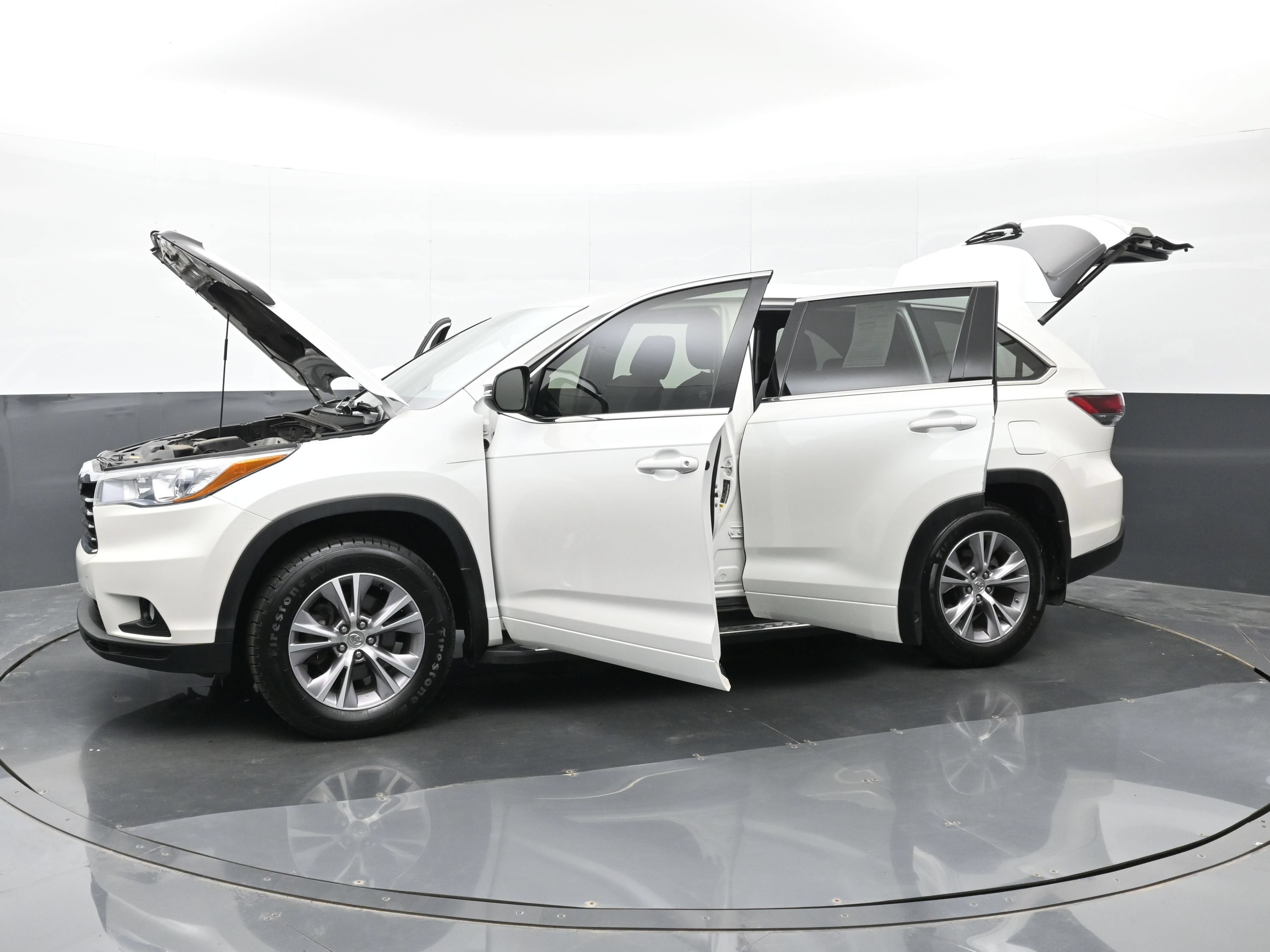 Used 2015 Toyota Highlander Plus AWD/4WD image 51