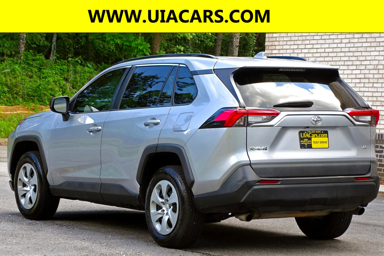 Used 2020 Toyota RAV4 LE image 8