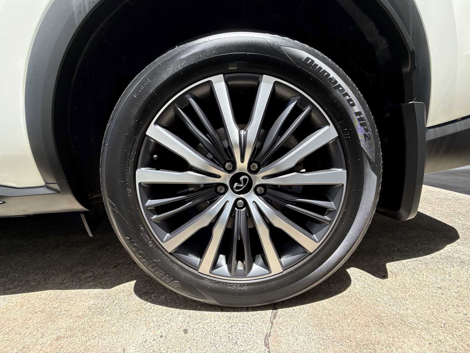Used 2023 INFINITI QX60 Sensory w/ Vision Package AWD/4WD image 10