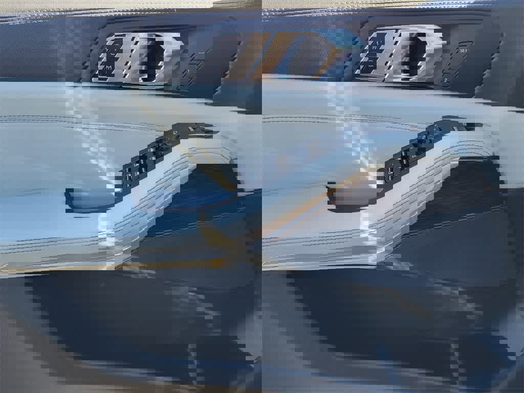 Used 2023 BMW X5 xDrive40i image 18