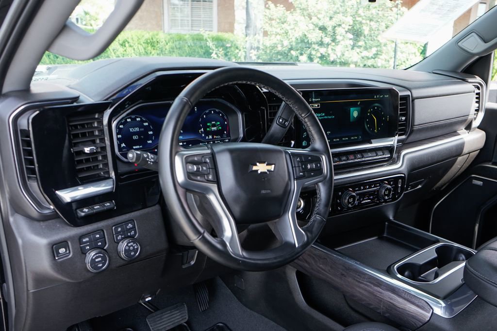 Used 2024 Chevrolet Silverado 2500 LTZ w/ LTZ Premium Package AWD/4WD image 21