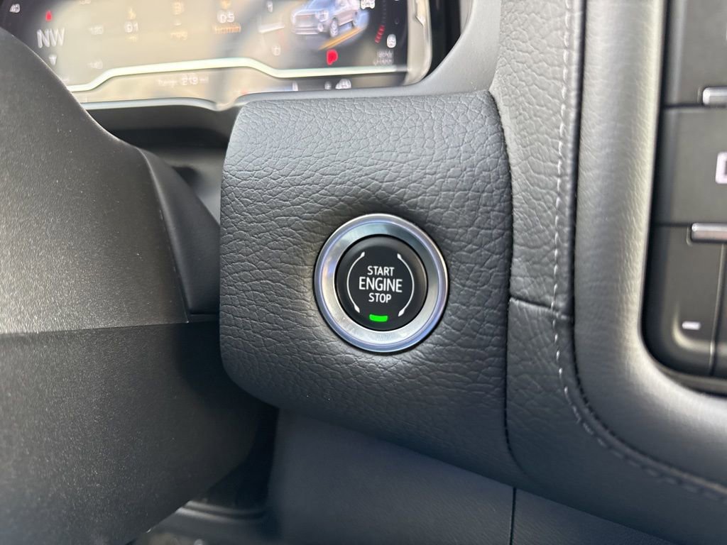 Used 2024 GMC Yukon XL Denali image 24