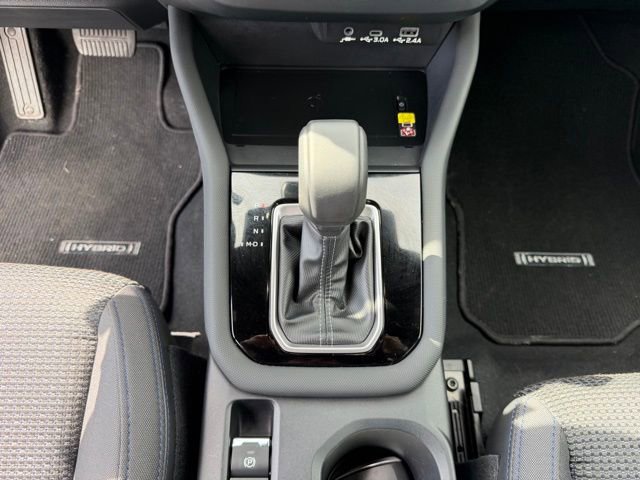 Certified 2025 Subaru Forester Premium image 17