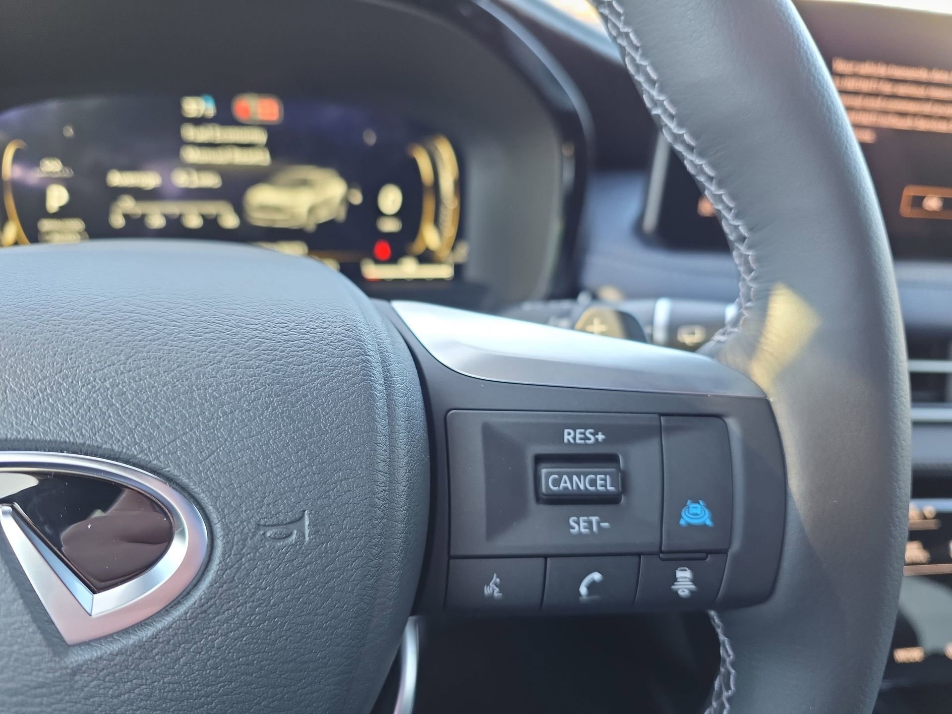 New 2026 INFINITI QX60 Sport w/ Dark Cargo Package AWD/4WD image 18