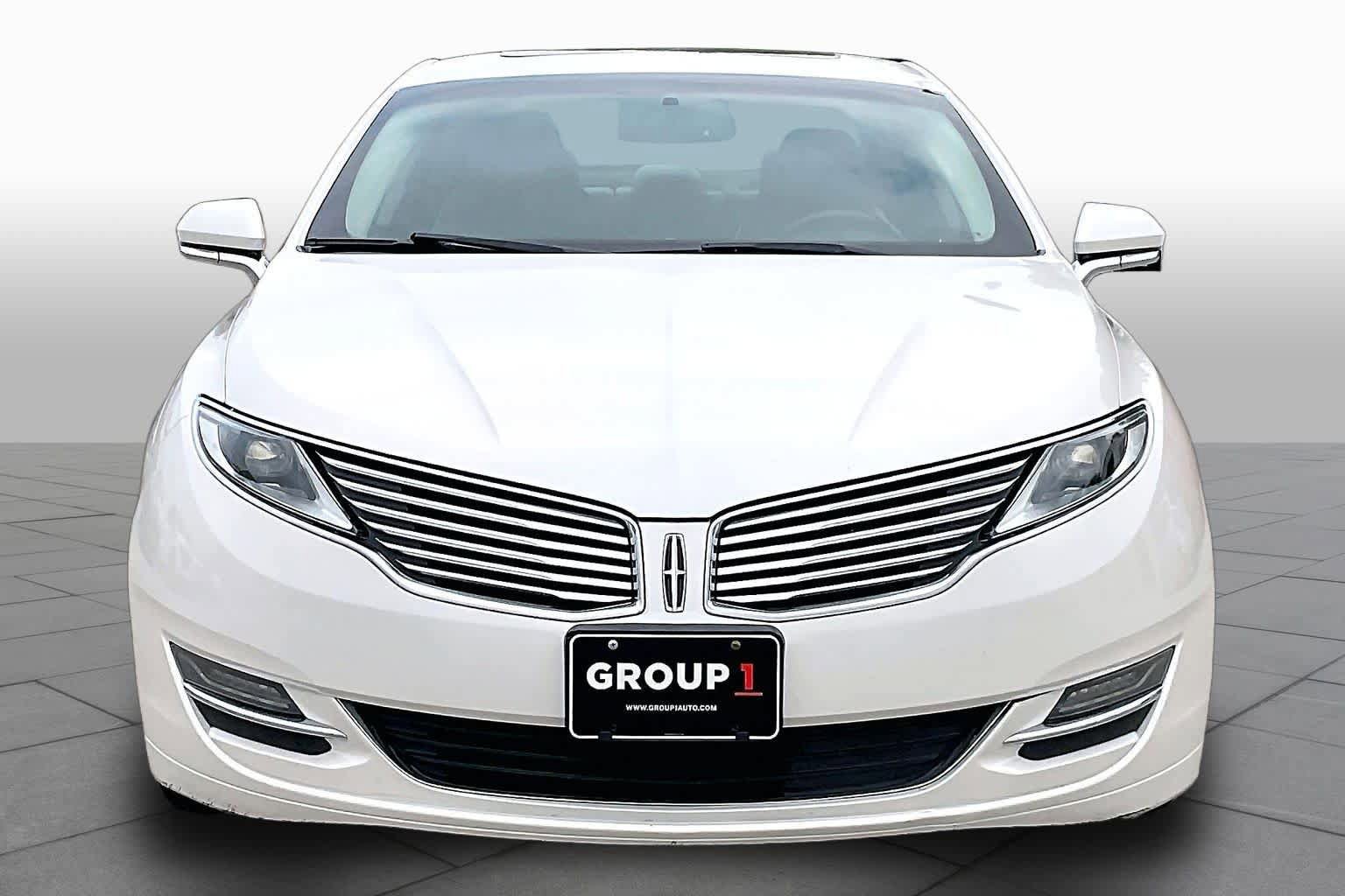 Used 2016 Lincoln MKZ Hybrid w/ Equipment Group 500A Select FWD image 4