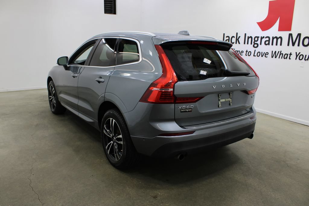 Used 2018 Volvo XC60 T6 Momentum w/ Convenience Package AWD/4WD image 3