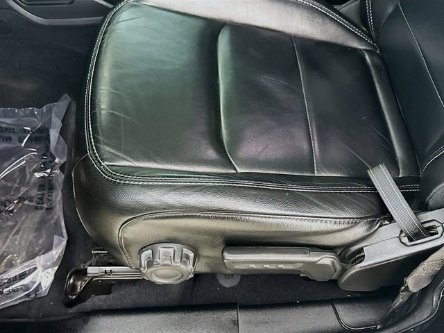 Used 2018 Jeep Wrangler Unlimited Sahara image 19