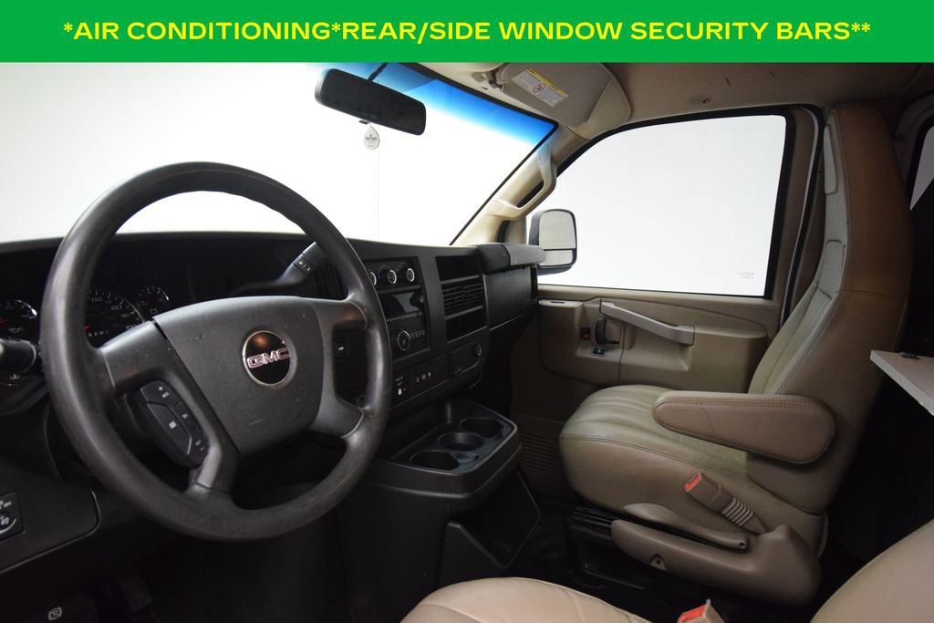 Used 2018 GMC Savana 2500 w/ Driver Convenience Package RWD image 9