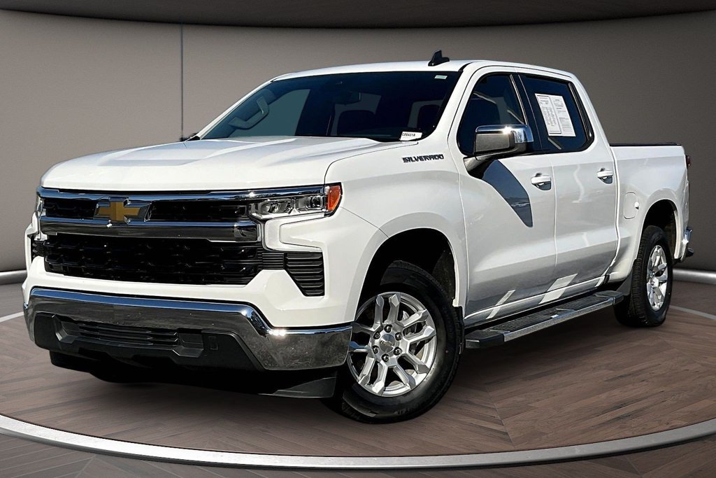 Used 2022 Chevrolet Silverado 1500 LT w/ Protection Package RWD image 3