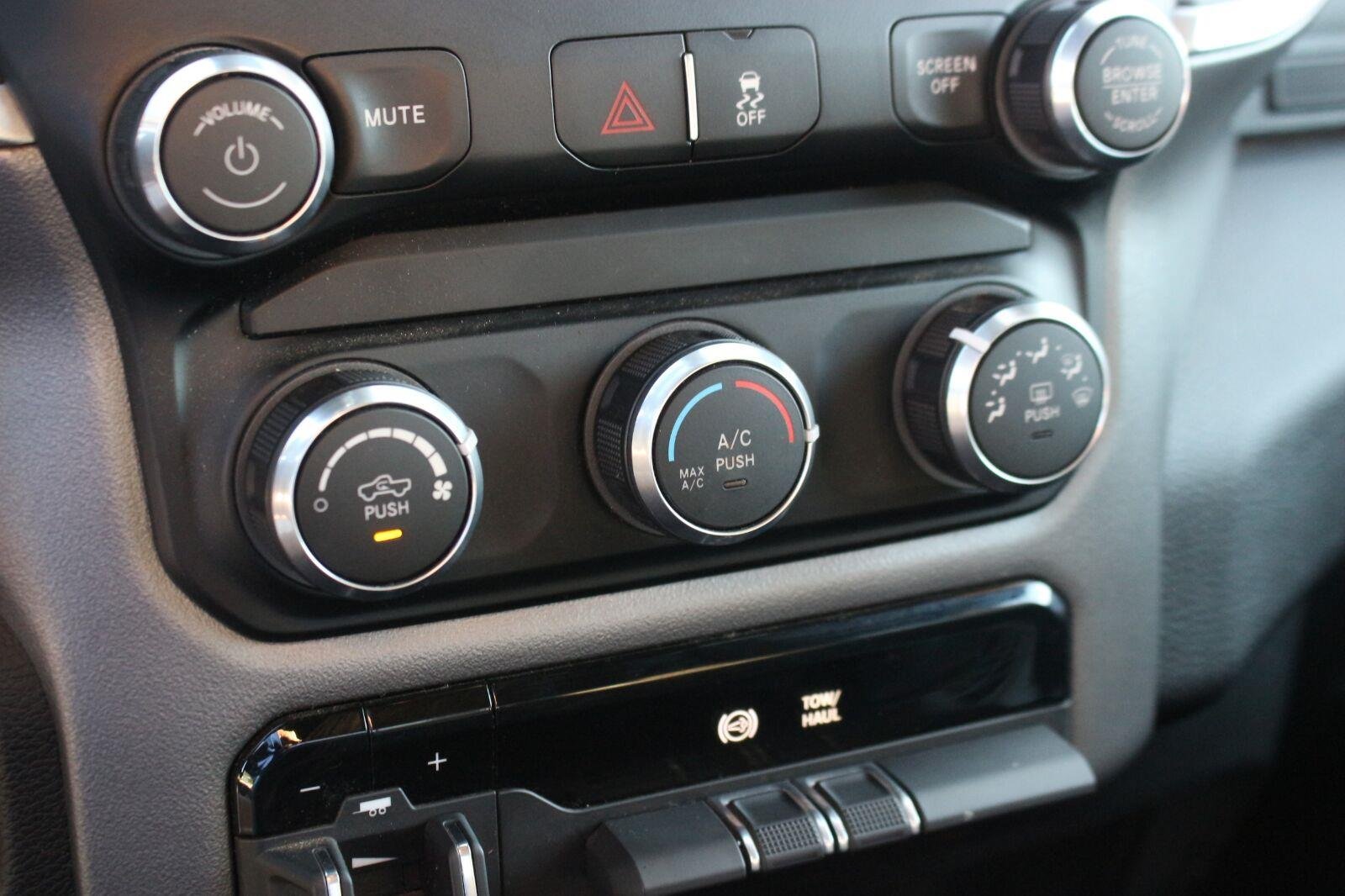 Used 2023 RAM 3500 Big Horn w/ Level 1 Equipment Group AWD/4WD image 27