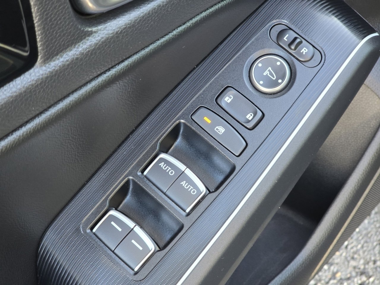 Used 2025 Honda Civic Sport Touring image 26