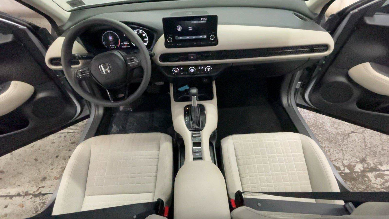 Used 2023 Honda HR-V LX image 28