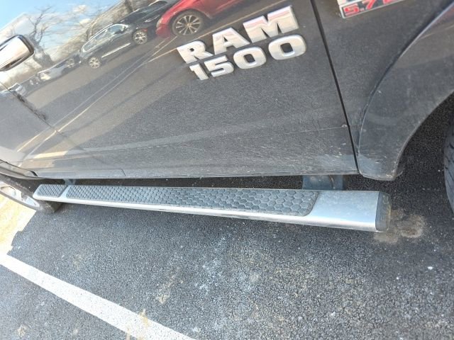 Used 2016 RAM 1500 Laramie w/ Convenience Group image 5