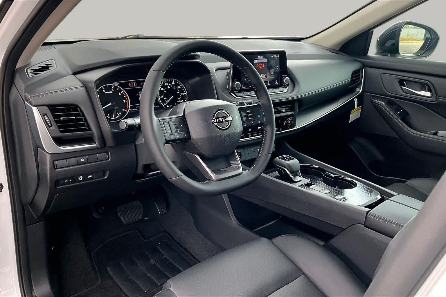 New 2026 Nissan Rogue Dark Armor FWD image 10