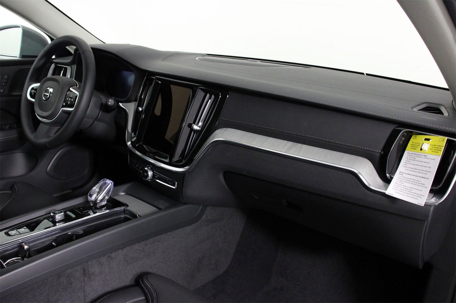 New 2026 Volvo V60 B5 Cross Country Ultra w/ Climate Package image 9